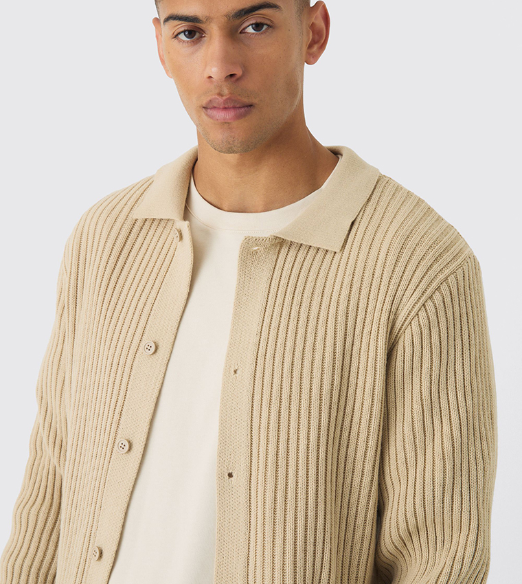 قميص مرن باكمام طويلة 