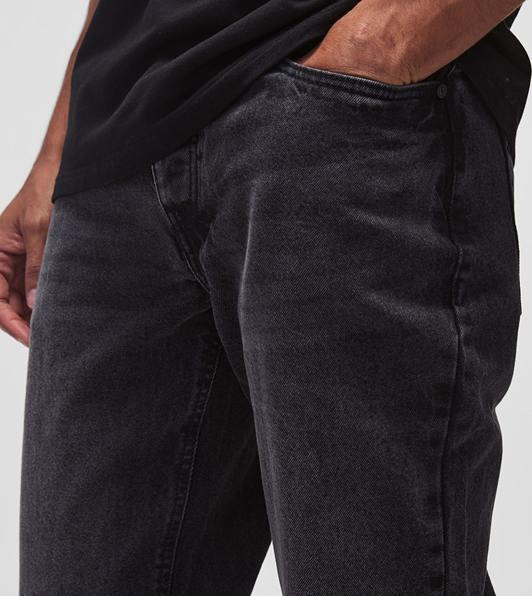 Rigid Washed Tapered Fit Jeans