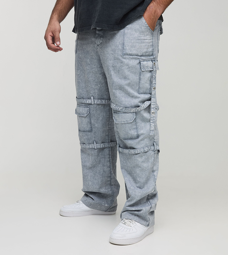 Acid Wash Strappy Relaxed Fit Cargo Jeans