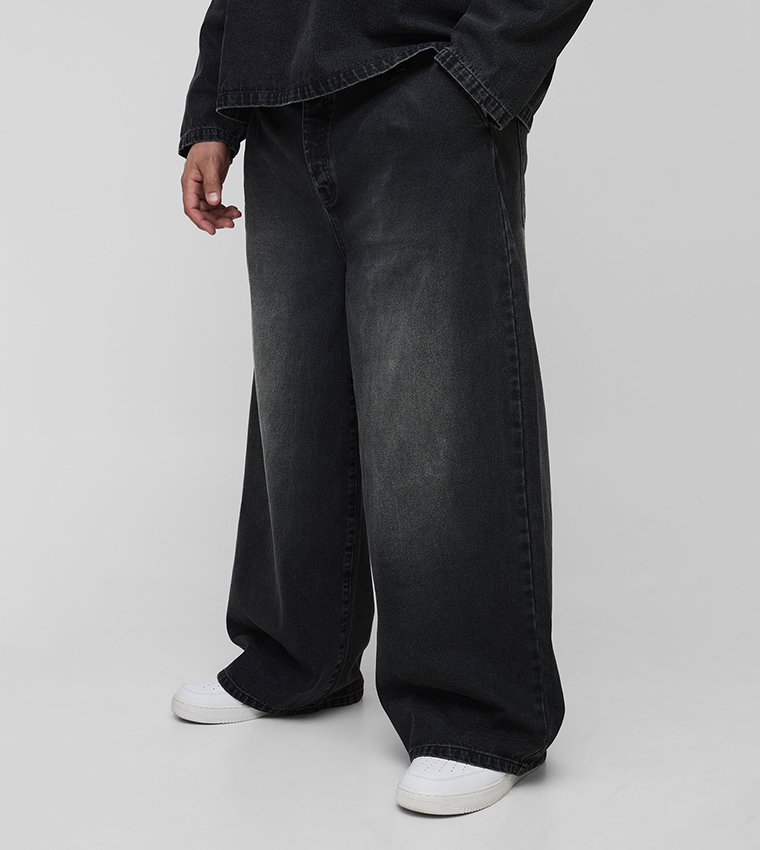 Faded Mid Rise Baggy Fit Jeans