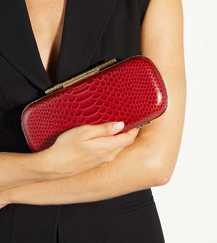 شنطة كلاتش بادي