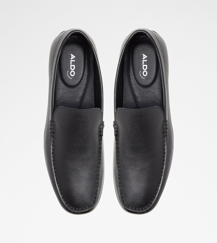 BOVIS-IN Round Toe Moccasins