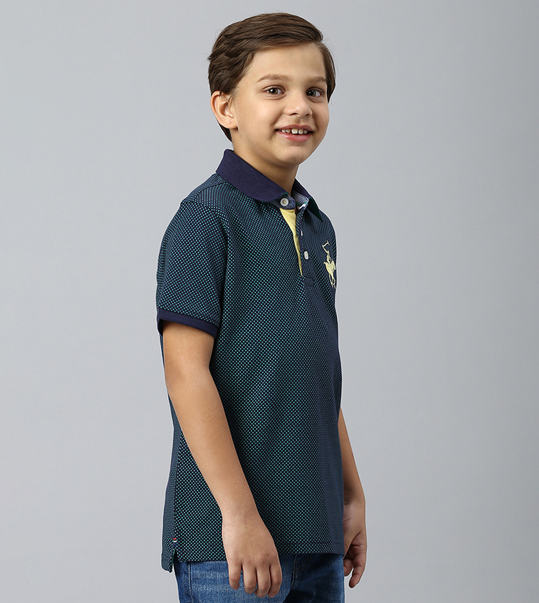 تيشيرت بولو منقط بأكمام قصيرة 