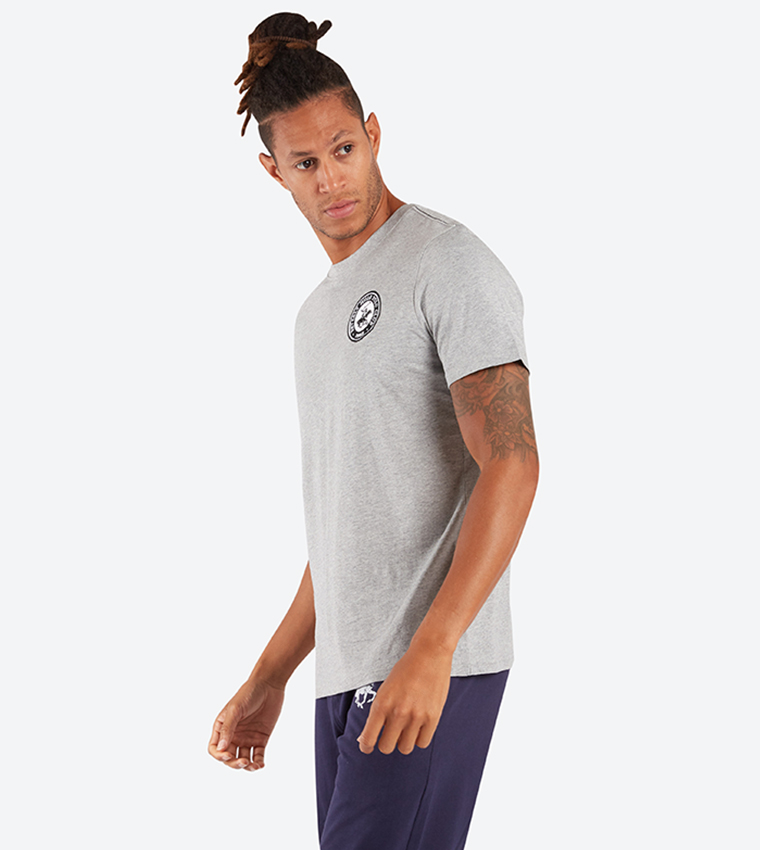 تي شيرت بلون رمادي