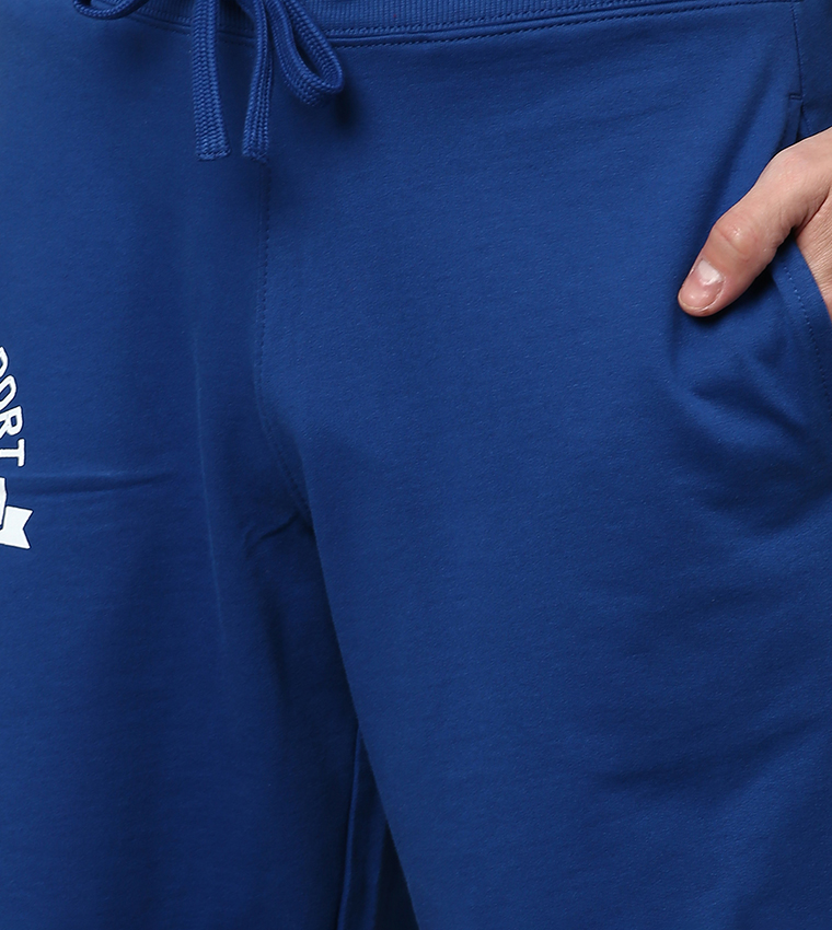 شورت رياضي مطرز بخصر عالي 