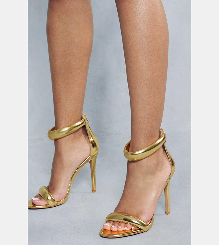 Gold metallic barely hot sale there sandals