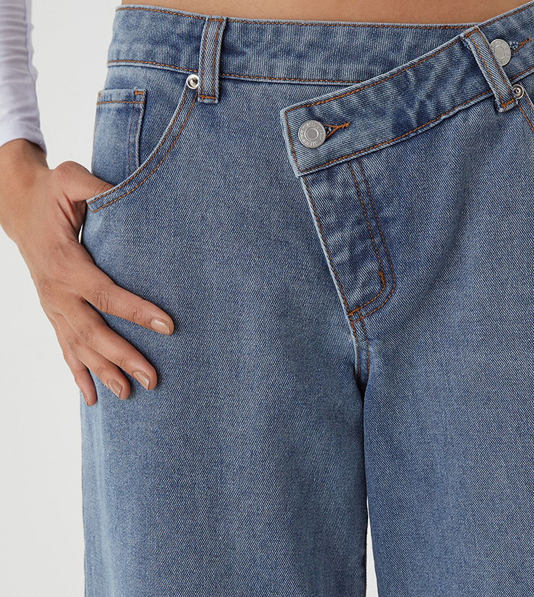 Asymmetric Washed Wide Leg Jeans