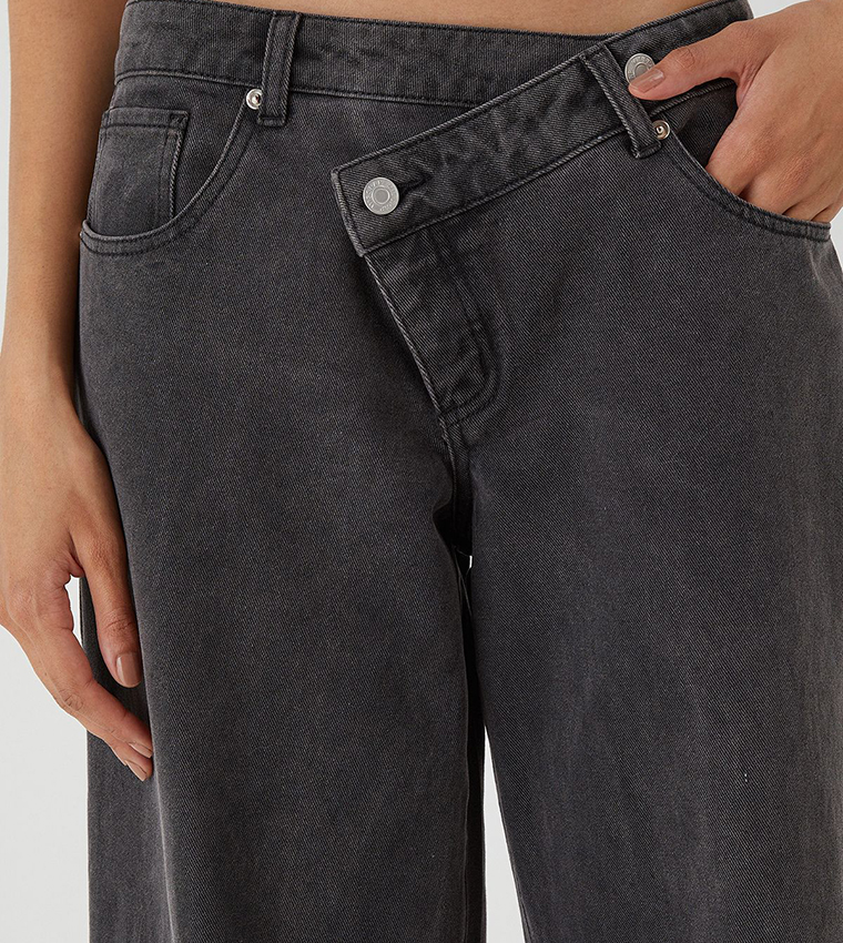 Asymmetric Washed Wide Leg Jeans