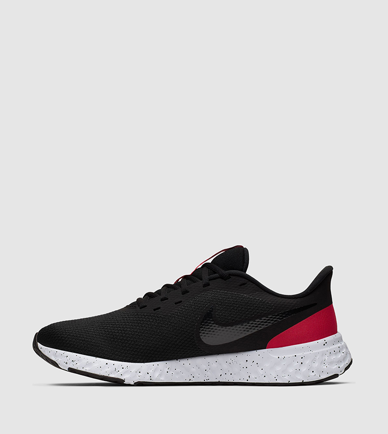 Nike men's on sale revolution 5