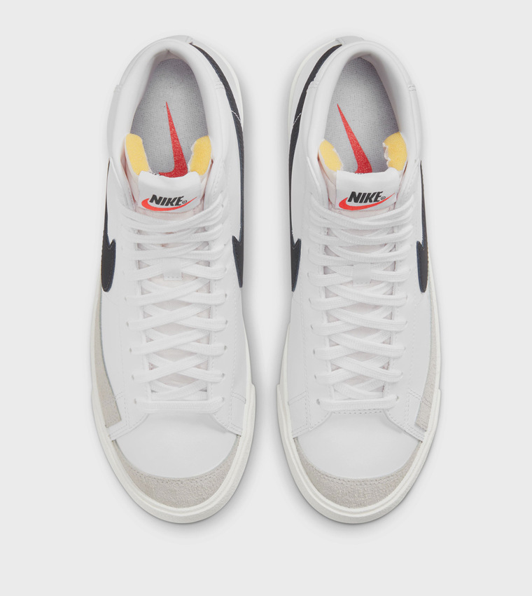 BLAZER '77 VNTG High Top Sneakers