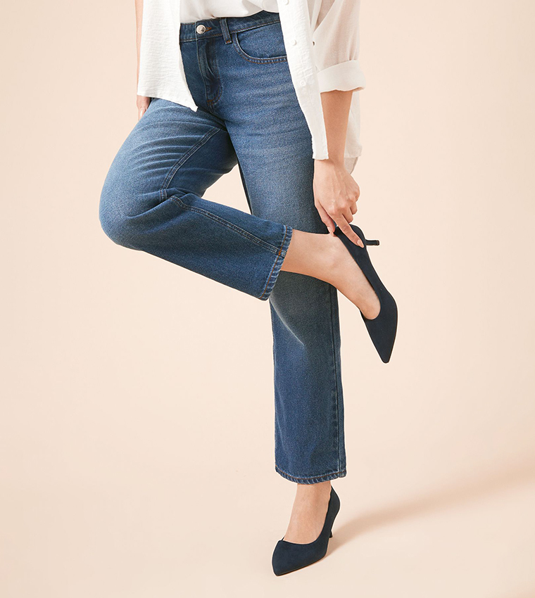 Dove Kitten Heel Pumps