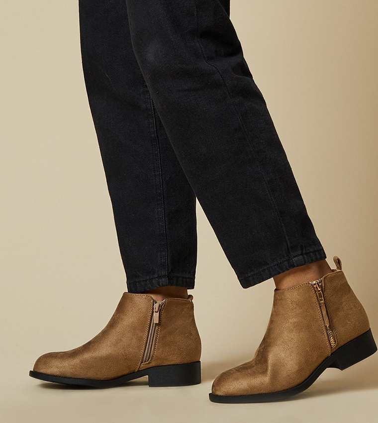 Maddy Side Zip Flat Ankle Boots