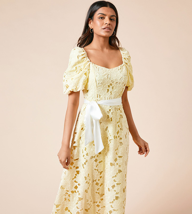 Petite DP Luxe Cutwork Lace Contrast Belt Midi Dress