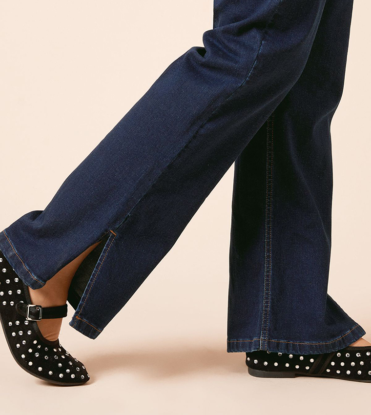 Washed High Waist Straight Fit Jeans