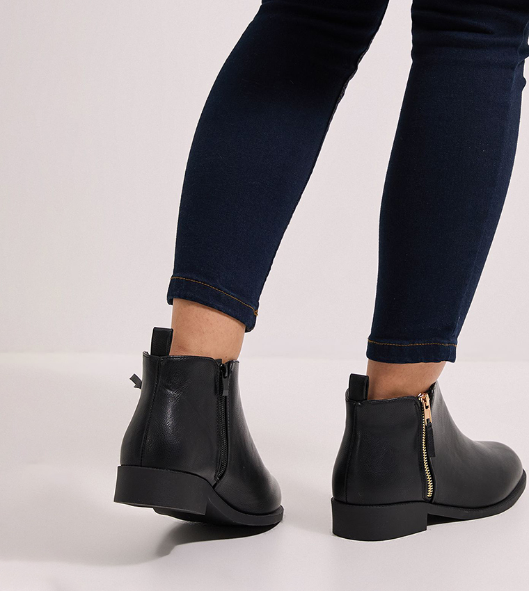 Maddy Side Zip Flat Ankle Boots