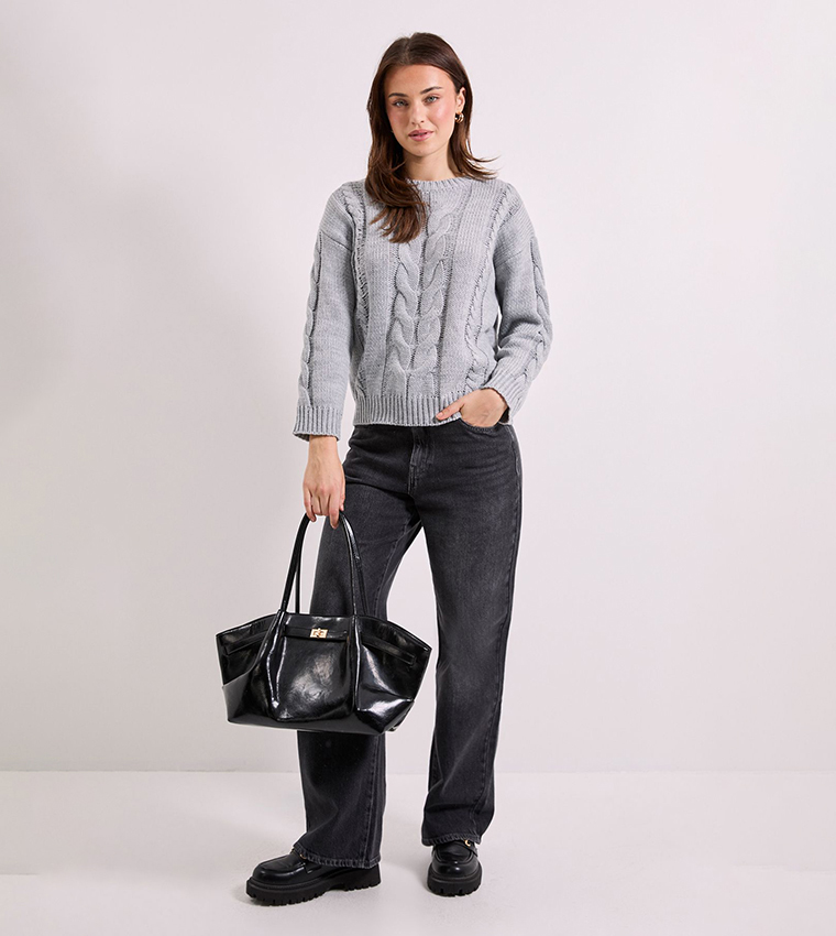 جمبر محبوك بقبة مستديرة