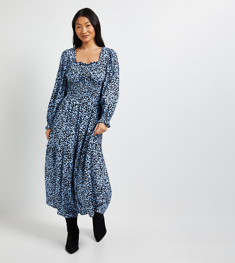 فستان ميدي كم بيشوب بطبعة للمقاسات الصغيرة 