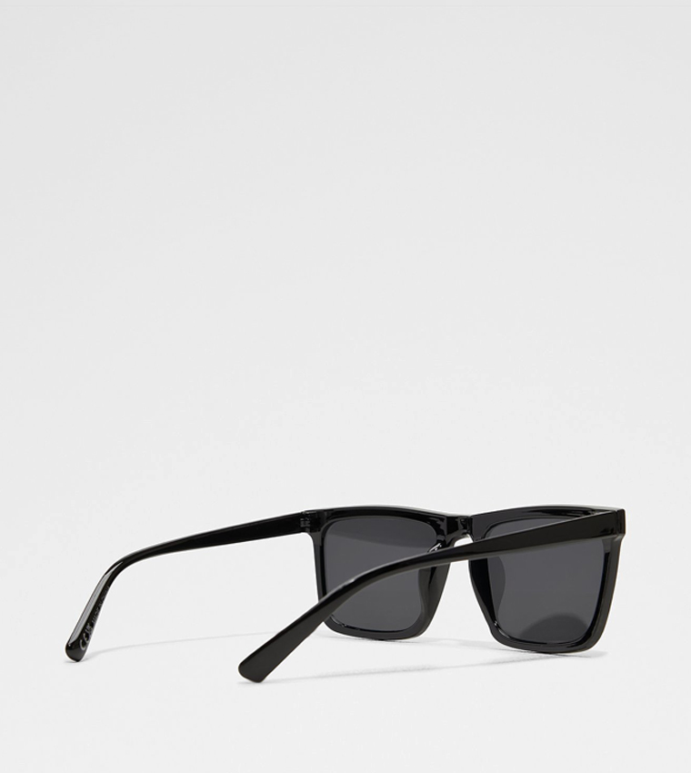 BRAKNI Wayfarer Sunglasses