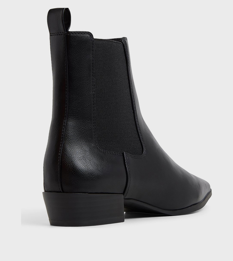 BRYNLEIGH Low Heel Chelsea Boots