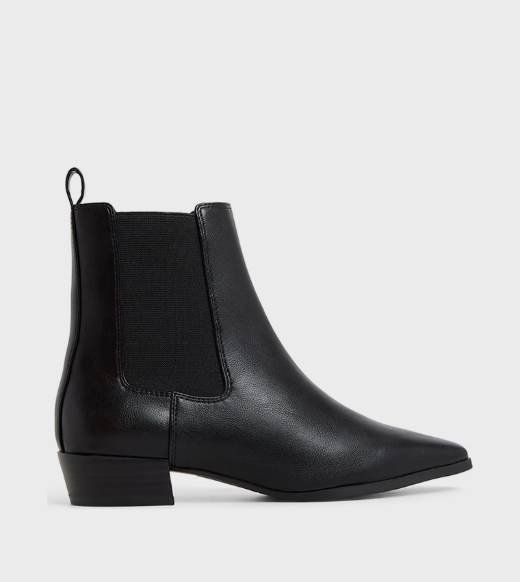 BRYNLEIGH Low Heel Chelsea Boots