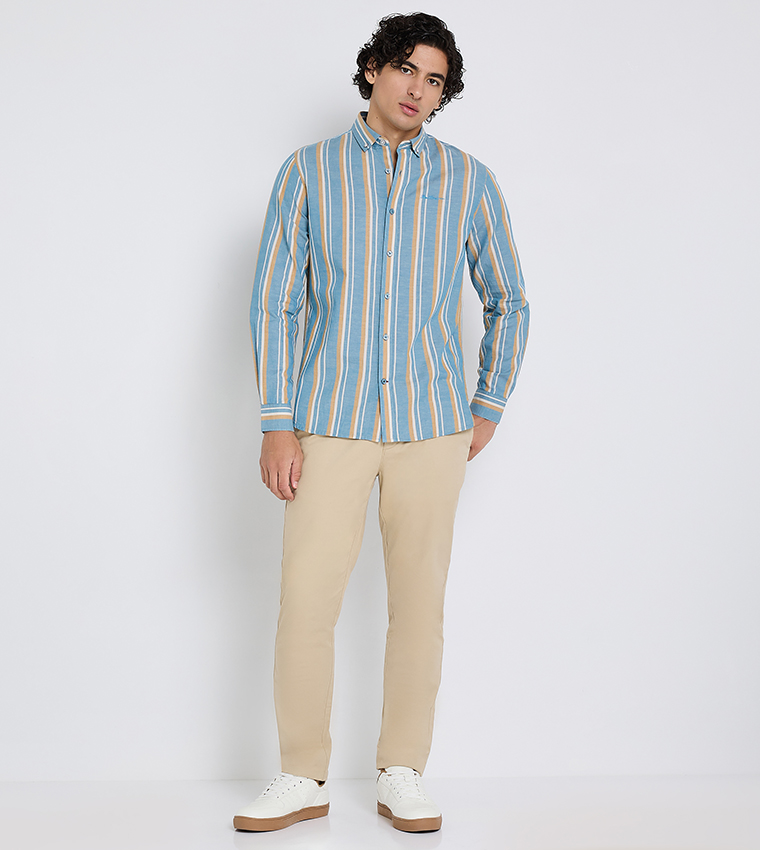 قميص قطن مخطط بياقة بأزرار