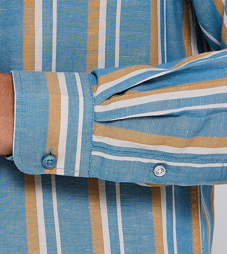 قميص قطن مخطط بياقة بأزرار