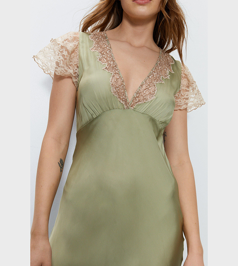 green emerald velvet dress Selene Green Lace Strapless Maxi Dress