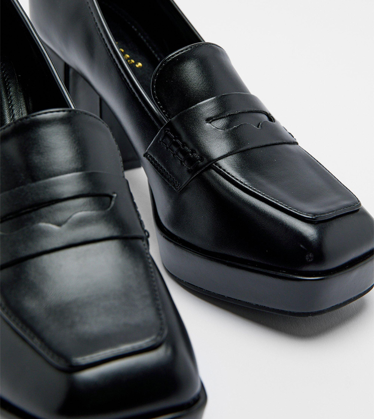 MARY JANE MULE PUMPS IN BLACK GLOSSY SHEEPSKIN main image 0