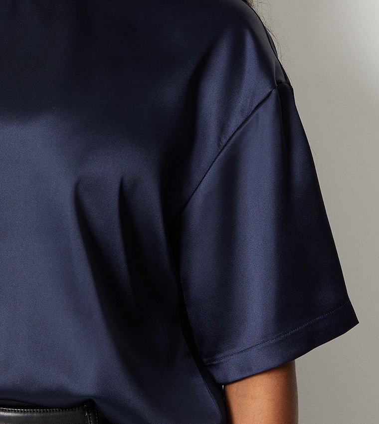 Buy Warehouse Boxy Fit Satin Crepe Top In Navy | 6thStreet Saudi Arabia