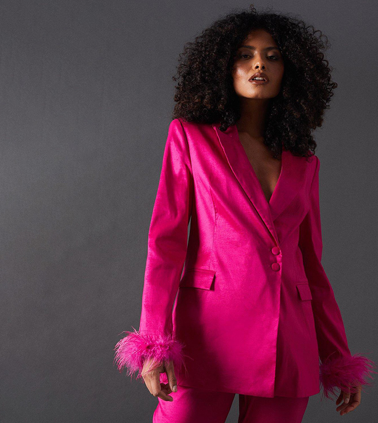 بليزر مزين بالريش 