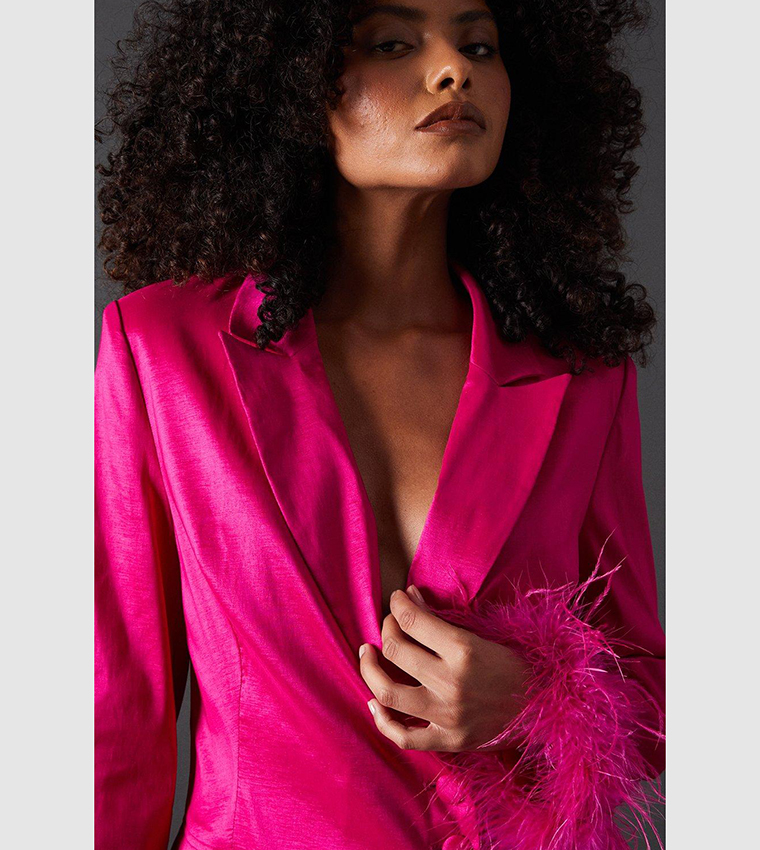 بليزر مزين بالريش 