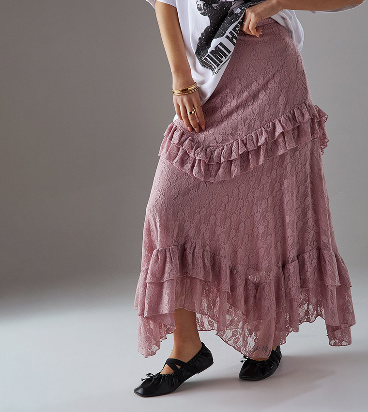 Petite Lace Ruffled Tier Maxi Skirt