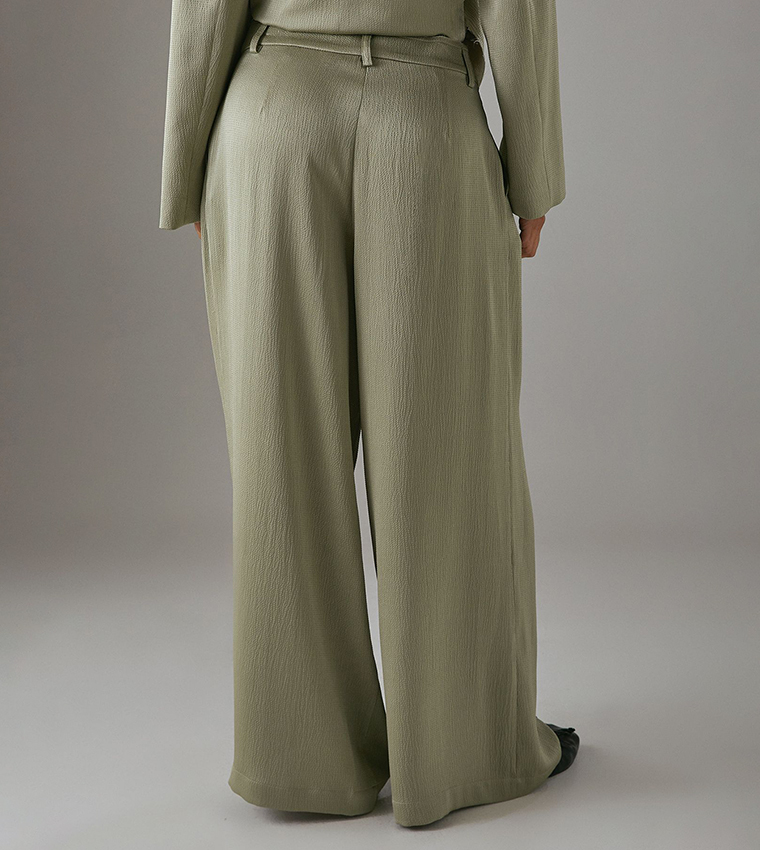 Satin Raw Edge Relaxed Fit Blazer
