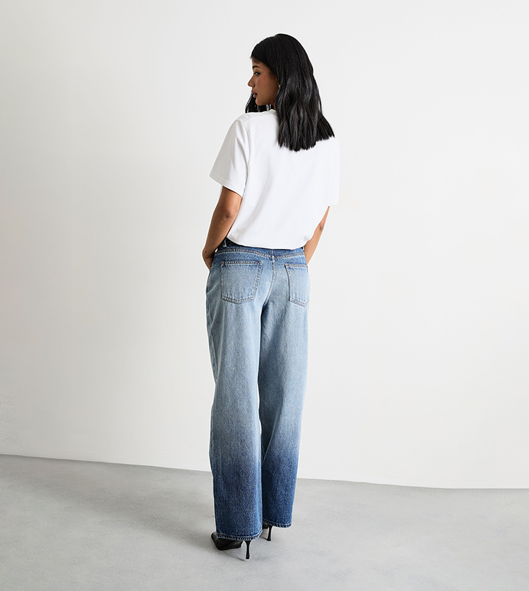 بنطال جينز واسع بخصر عالي