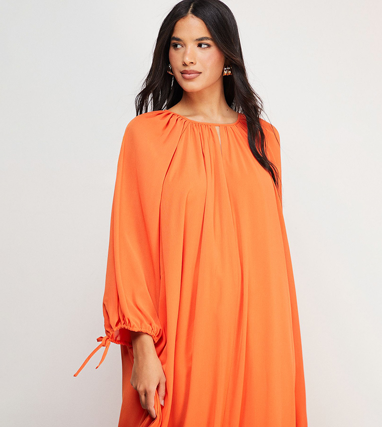 Petite Chiffon Keyhole Neck Trapeze Maxi Dress