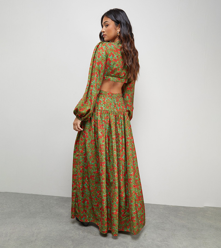 Petite Premium Satin Open Back Maxi Dress