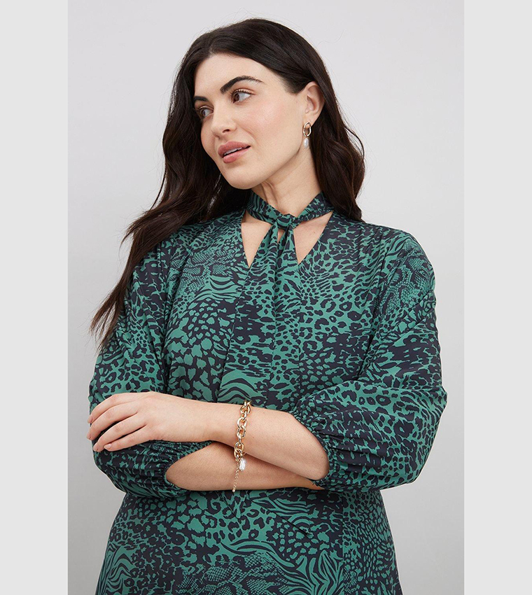 Buy Wallis Curve Animal Print Scarf Print Dress In Green | 6thStreet Kuwait Buy Wallis Curve Animal Print Scarf Print Dress In Green | 6thStreet Kuwait