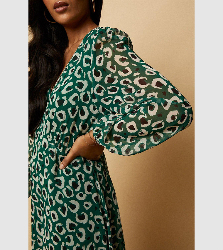 Buy Wallis Green Animal Print Hanky Hem Dress In Green | 6thStreet Qatar