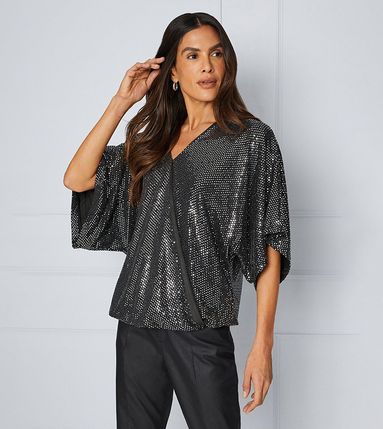 Batwing wrap sales top