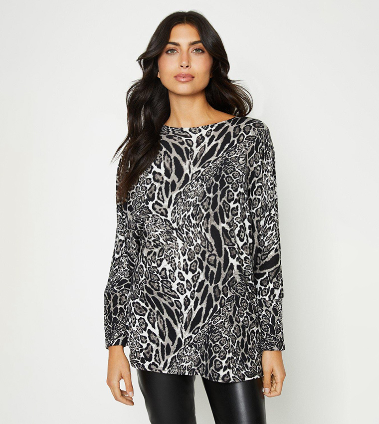 Buy Wallis Leopard Print Oversized Top In Grey 6thStreet Oman