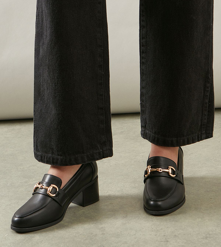 Wide Fit Lydia Snaffle Trim Apron Front Medium Heeled Loafers