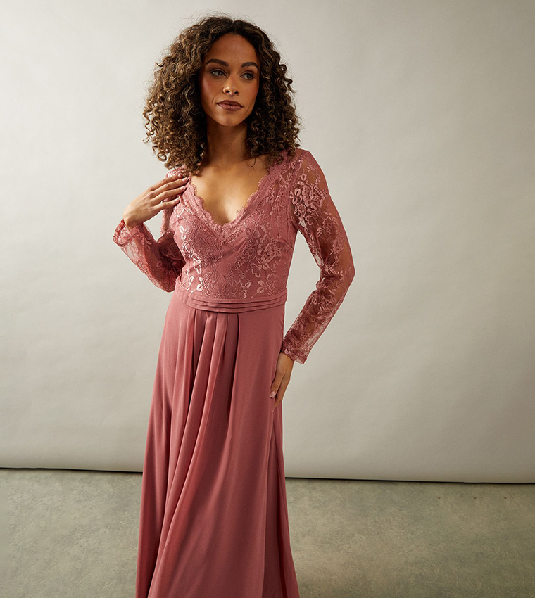 فستان ماكسي شيفون بأكمام طويلة مزين بدانتيل 