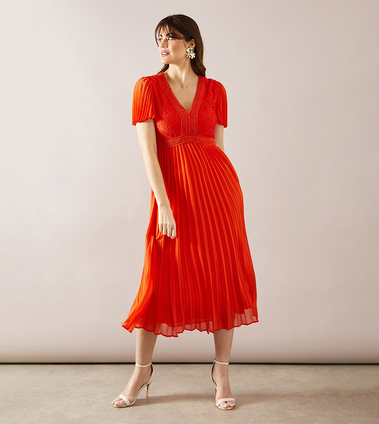 petite red lace dress Beautiful in Red Lace Petite Midi Dress X-Small