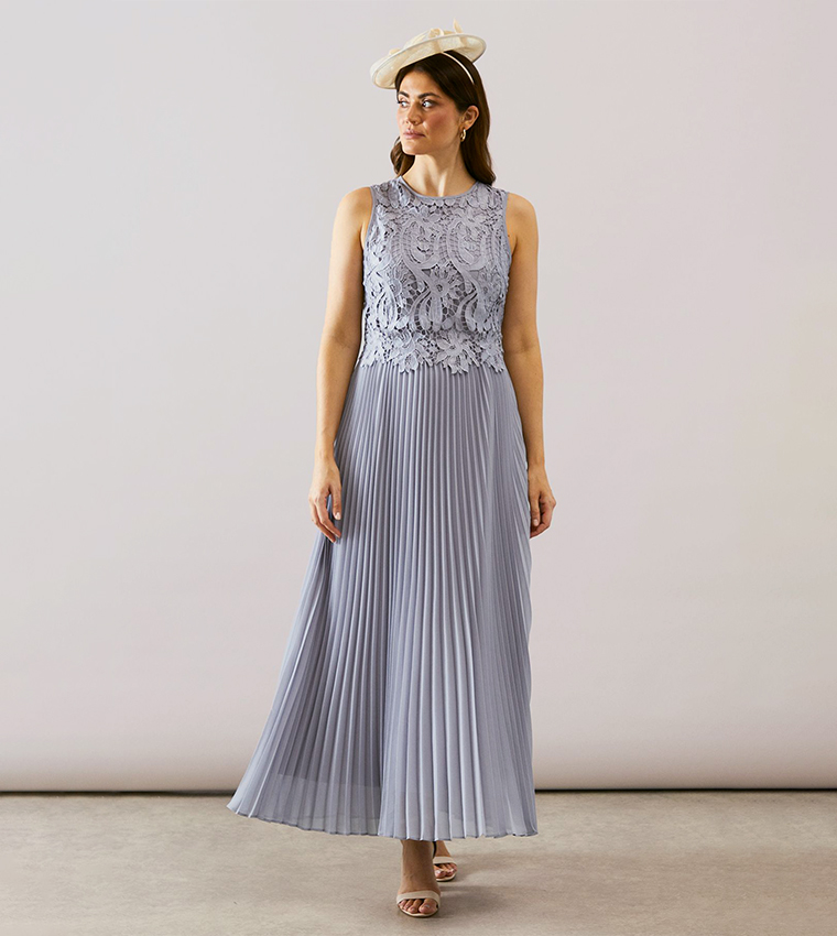 Lace Overlay Pleated Maxi Dress