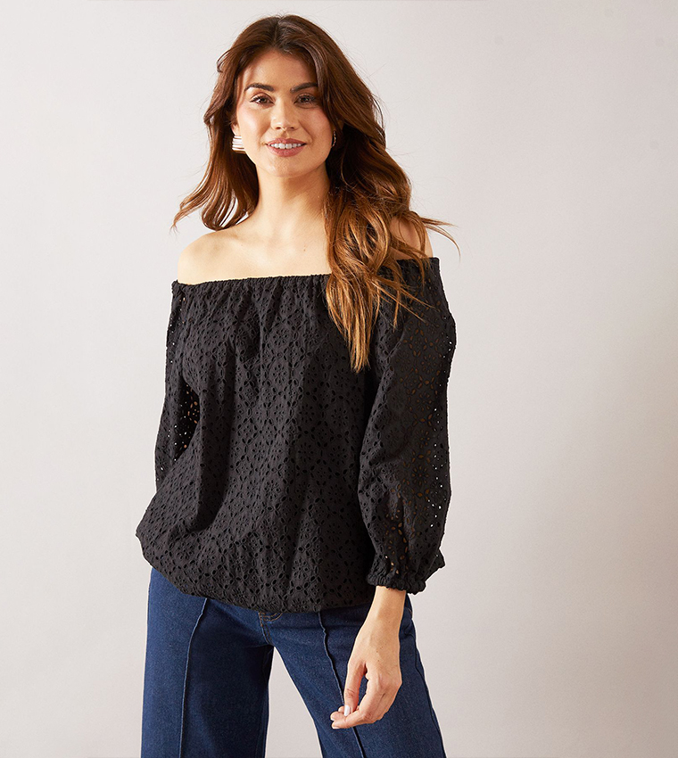 Broderie Puff Sleeves Top