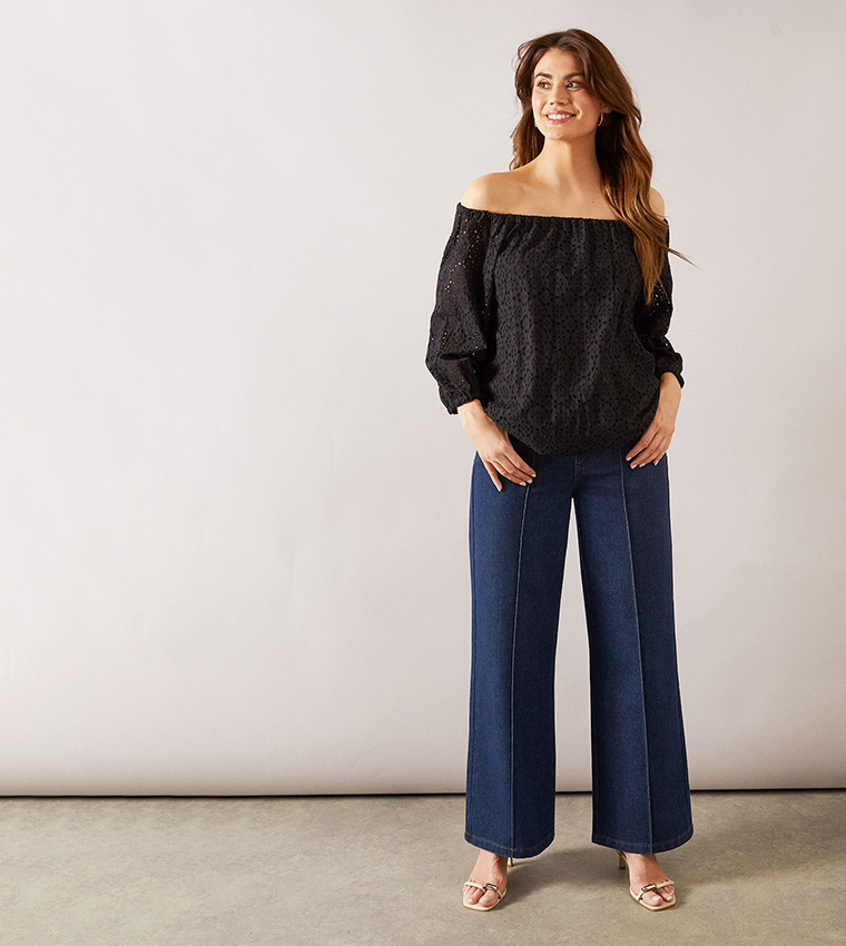 Broderie Puff Sleeves Top