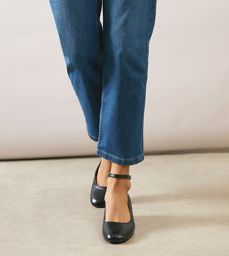 Dahliana Faux Leather Ankle Strap Block Pumps