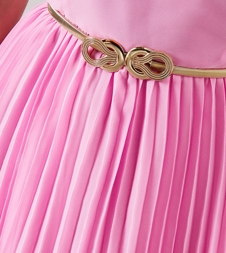 فستان ميدي بكتف واحد بكسرات للمقاسات الصغيرة 