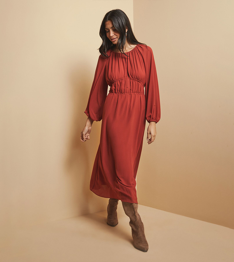 فستان ميدي بربطة أمامية عند الخصر