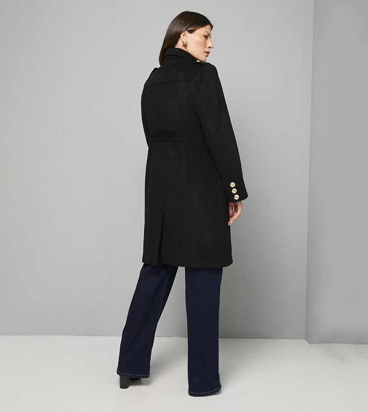 جاكيت عسكري بأزرار 